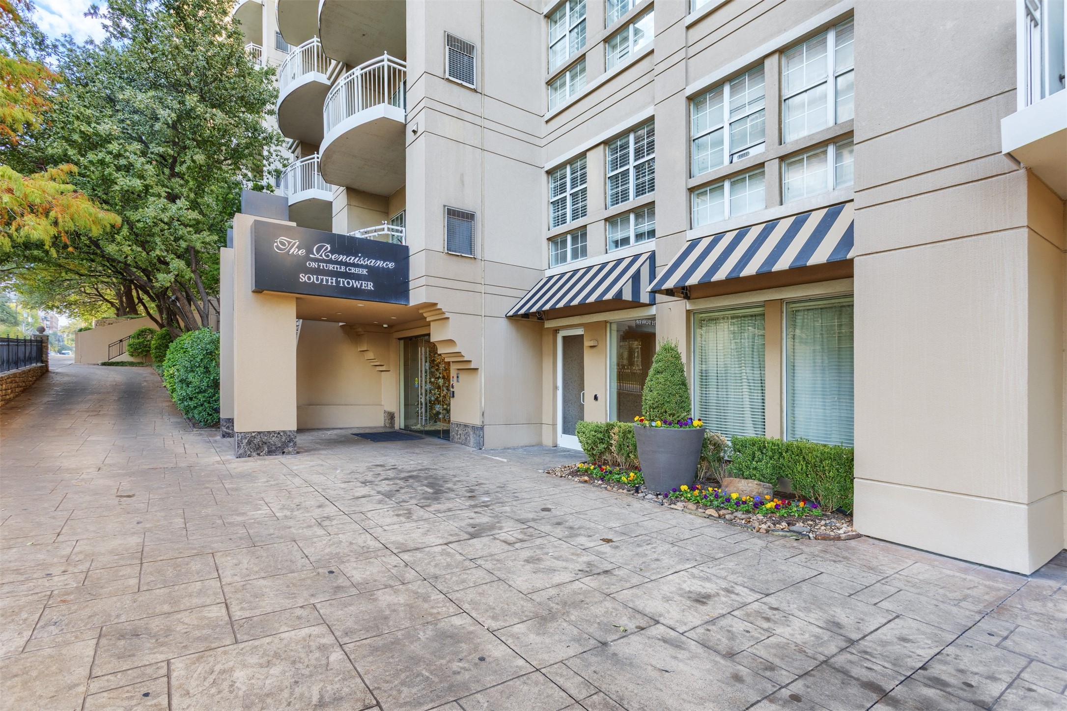 3225 Turtle Creek Boulevard Dallas TX 75219