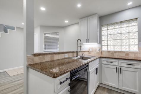 4221 Cole Avenue Dallas TX 75205