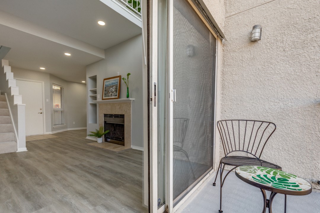 4221 Cole Avenue Dallas TX 75205