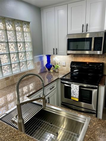 4221 Cole Avenue Dallas TX 75205
