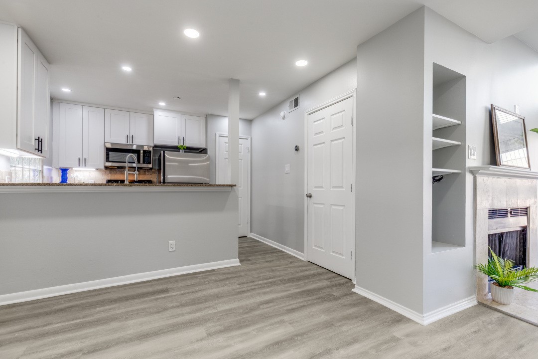 4221 Cole Avenue Dallas TX 75205