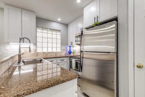 4221 Cole Avenue Dallas TX 75205