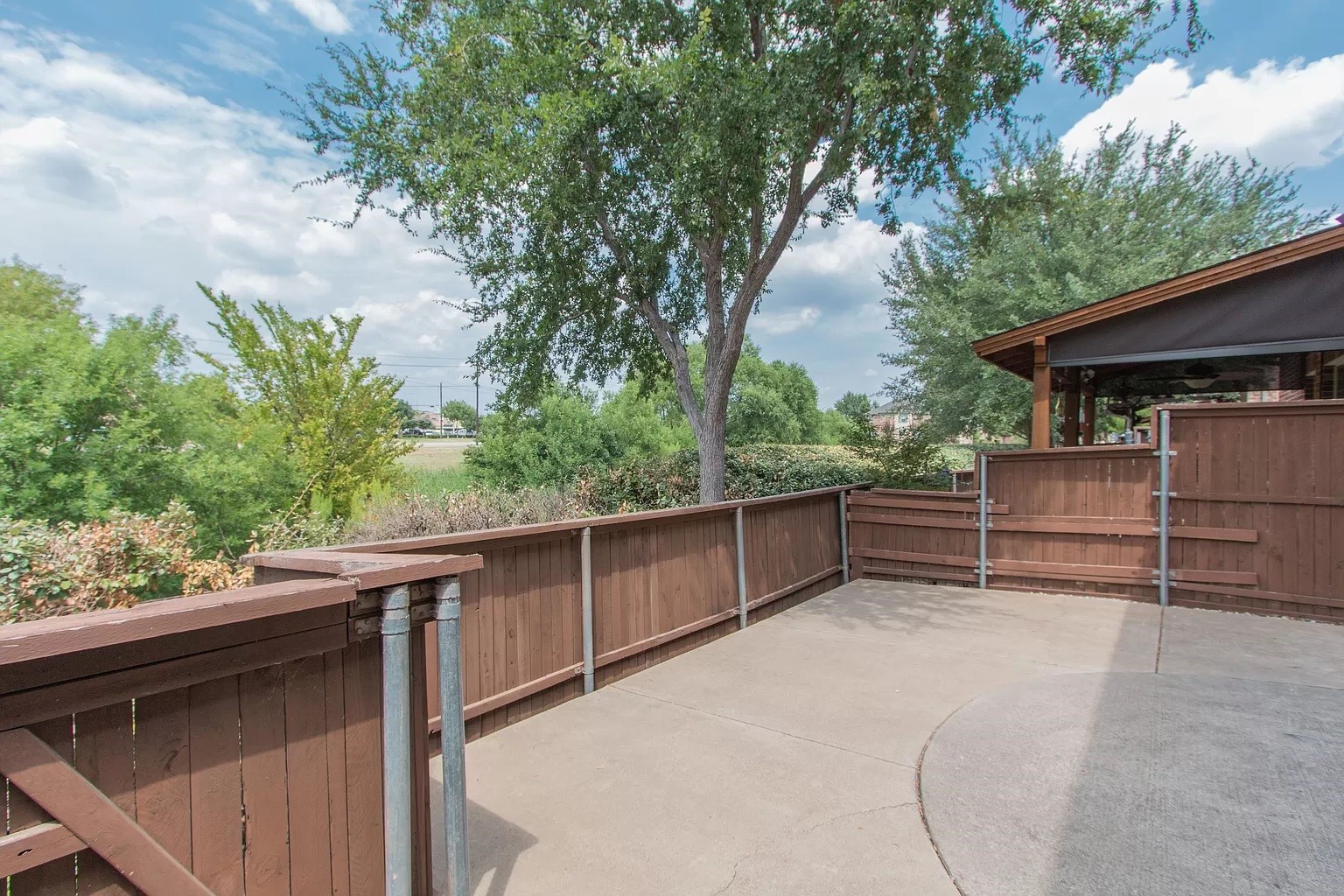 1825 Brookview Drive Carrollton TX 75007