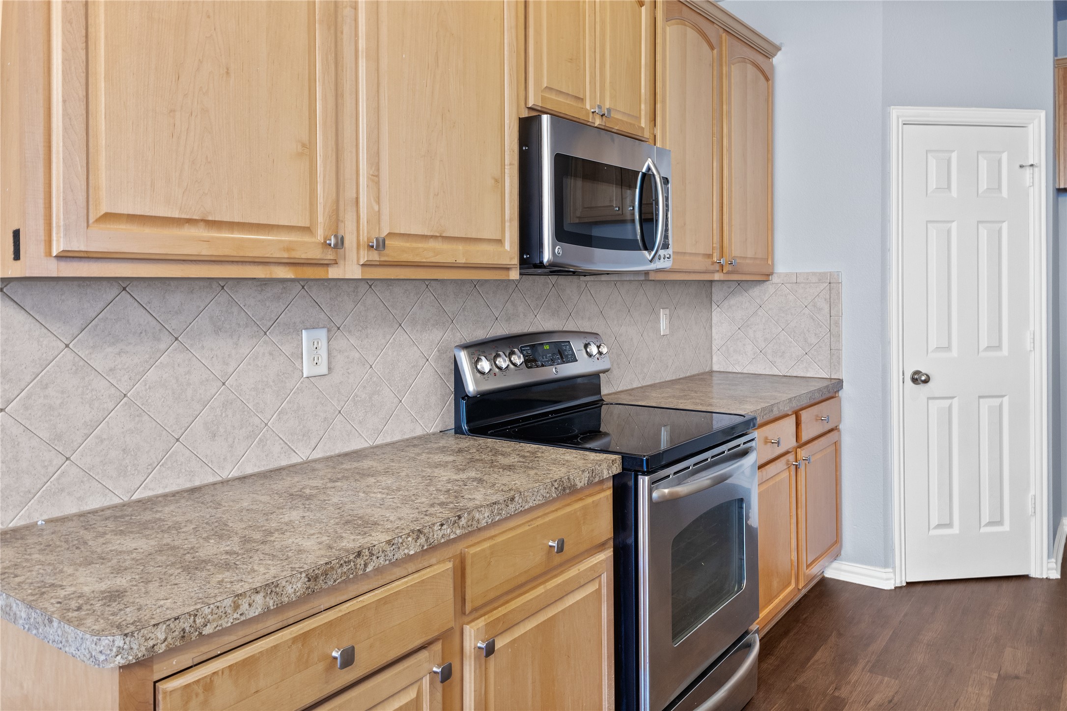 1825 Brookview Drive Carrollton TX 75007