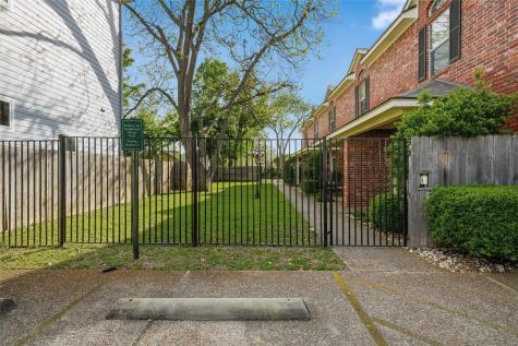 1809 S 11th Street Waco TX 76706