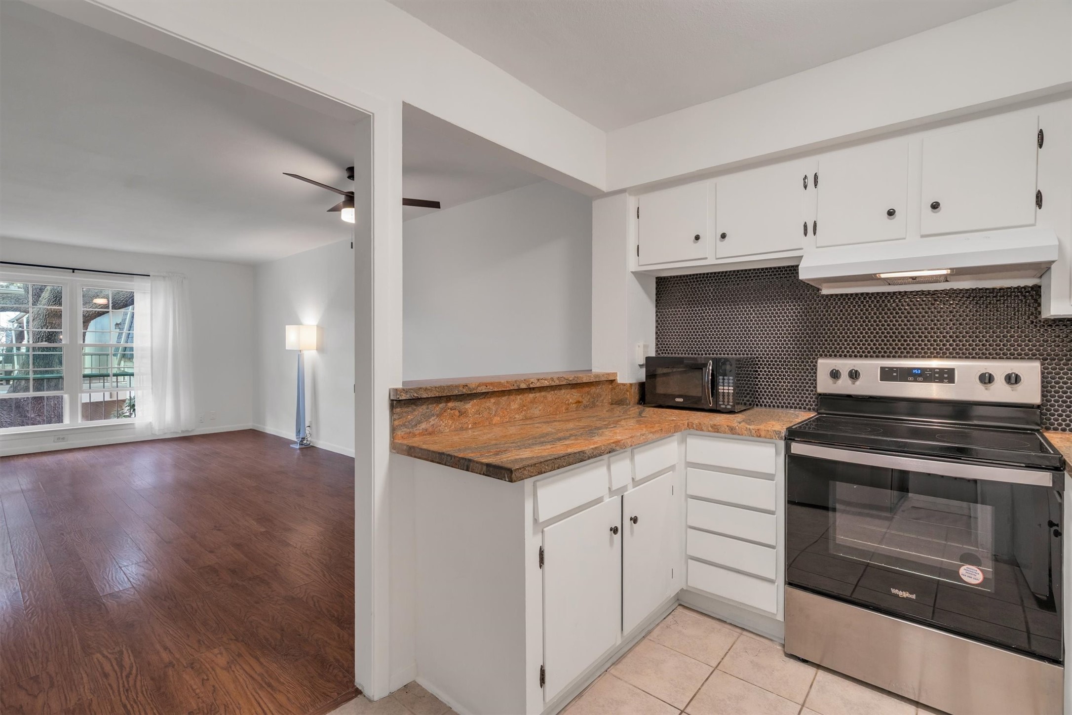 5305 Fleetwood Oaks Avenue Dallas TX 75235
