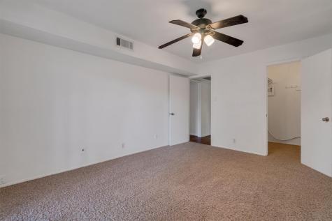 5305 Fleetwood Oaks Avenue Dallas TX 75235