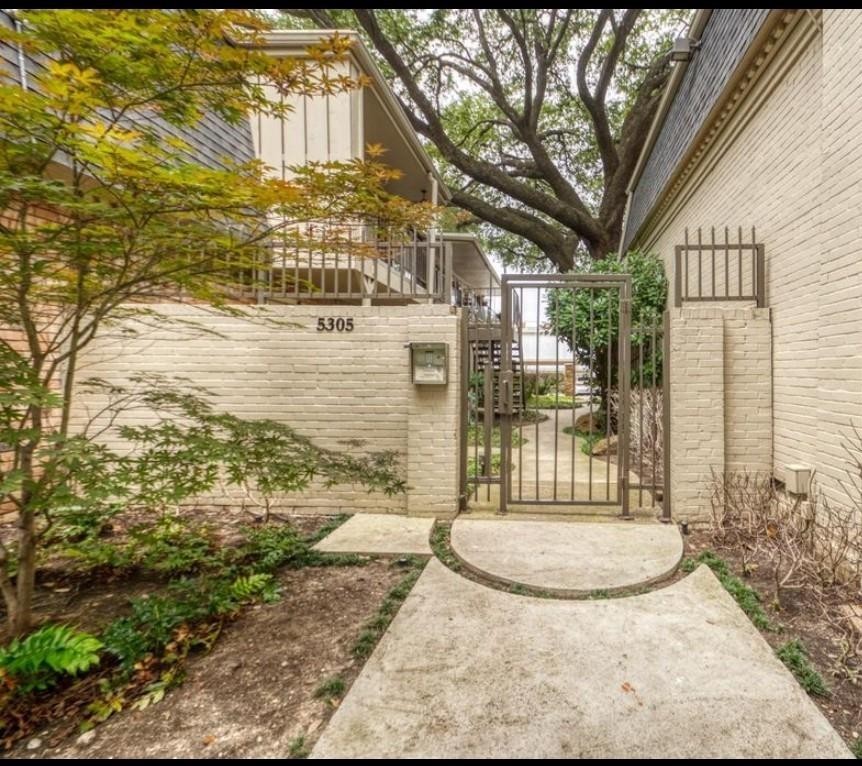 5305 Fleetwood Oaks Avenue Dallas TX 75235