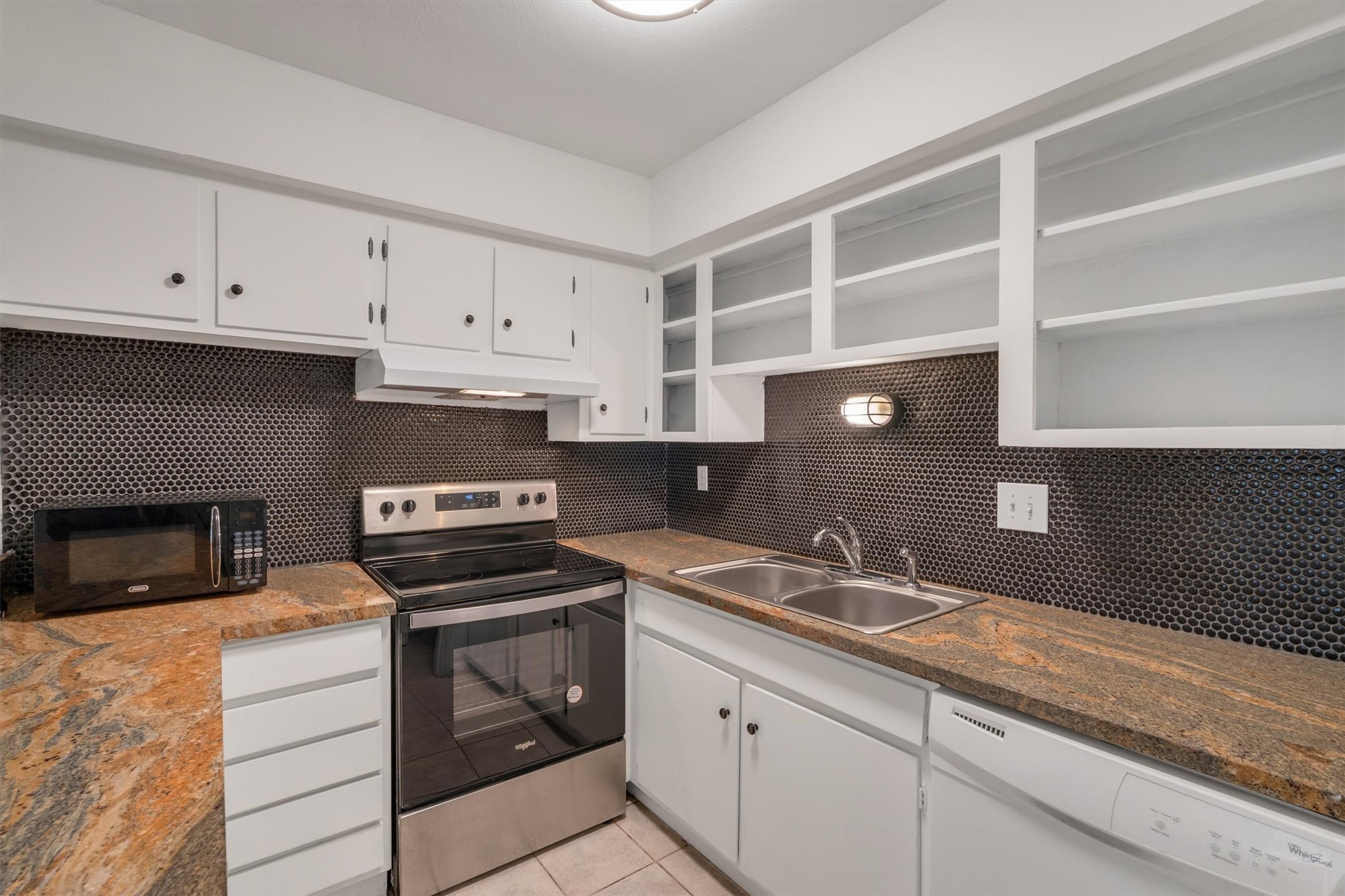 5305 Fleetwood Oaks Avenue Dallas TX 75235