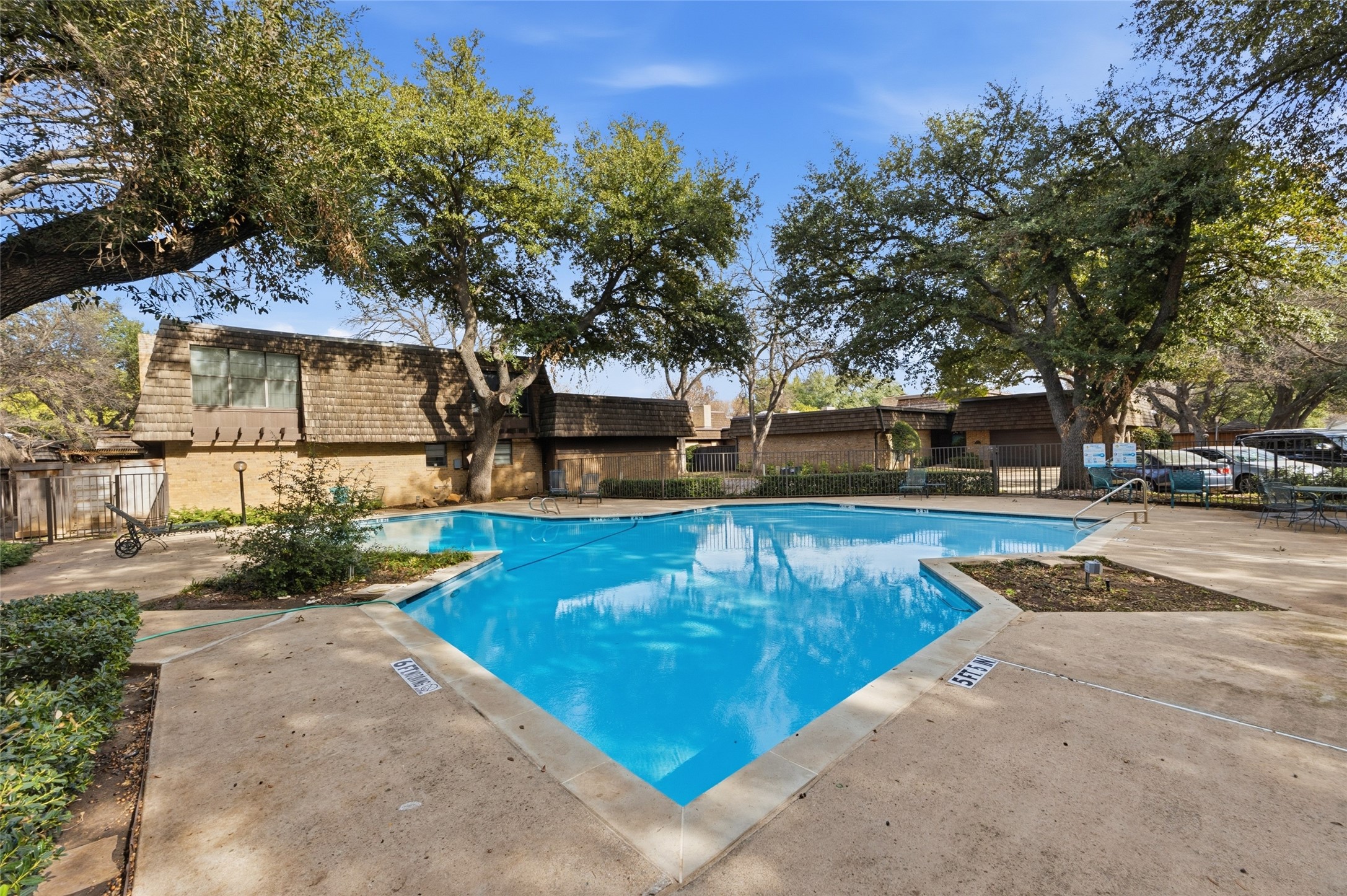 3016 Tanglewood Park E Fort Worth TX 76109