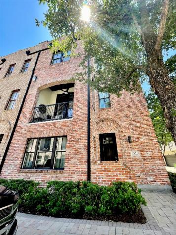 2110 Helsminster Drive Dallas TX 75201