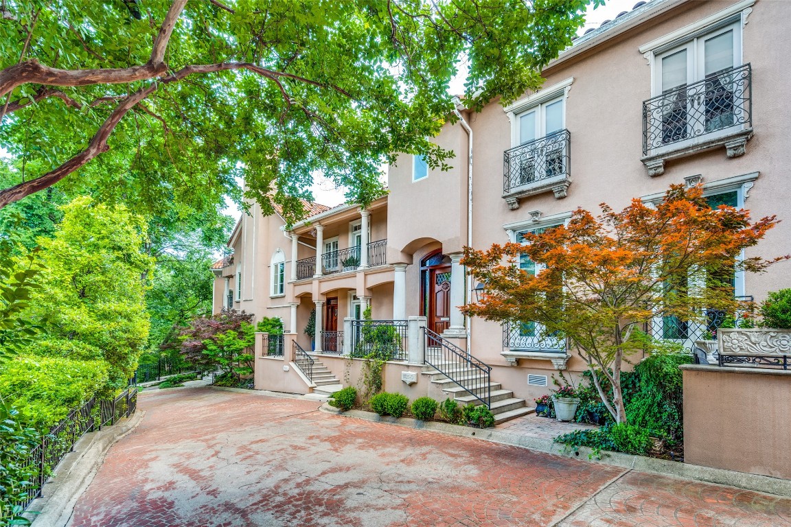 3725 Turtle Creek Boulevard Dallas TX 75219