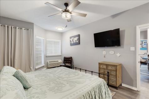 2164 Tanglewood Boulevard Pottsboro TX 75076