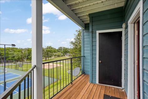 2164 Tanglewood Boulevard Pottsboro TX 75076