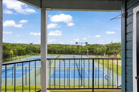 2164 Tanglewood Boulevard Pottsboro TX 75076