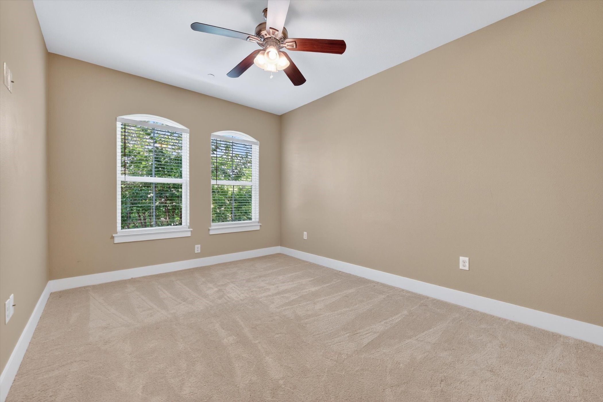 308 Lily Lane Lewisville TX 75057