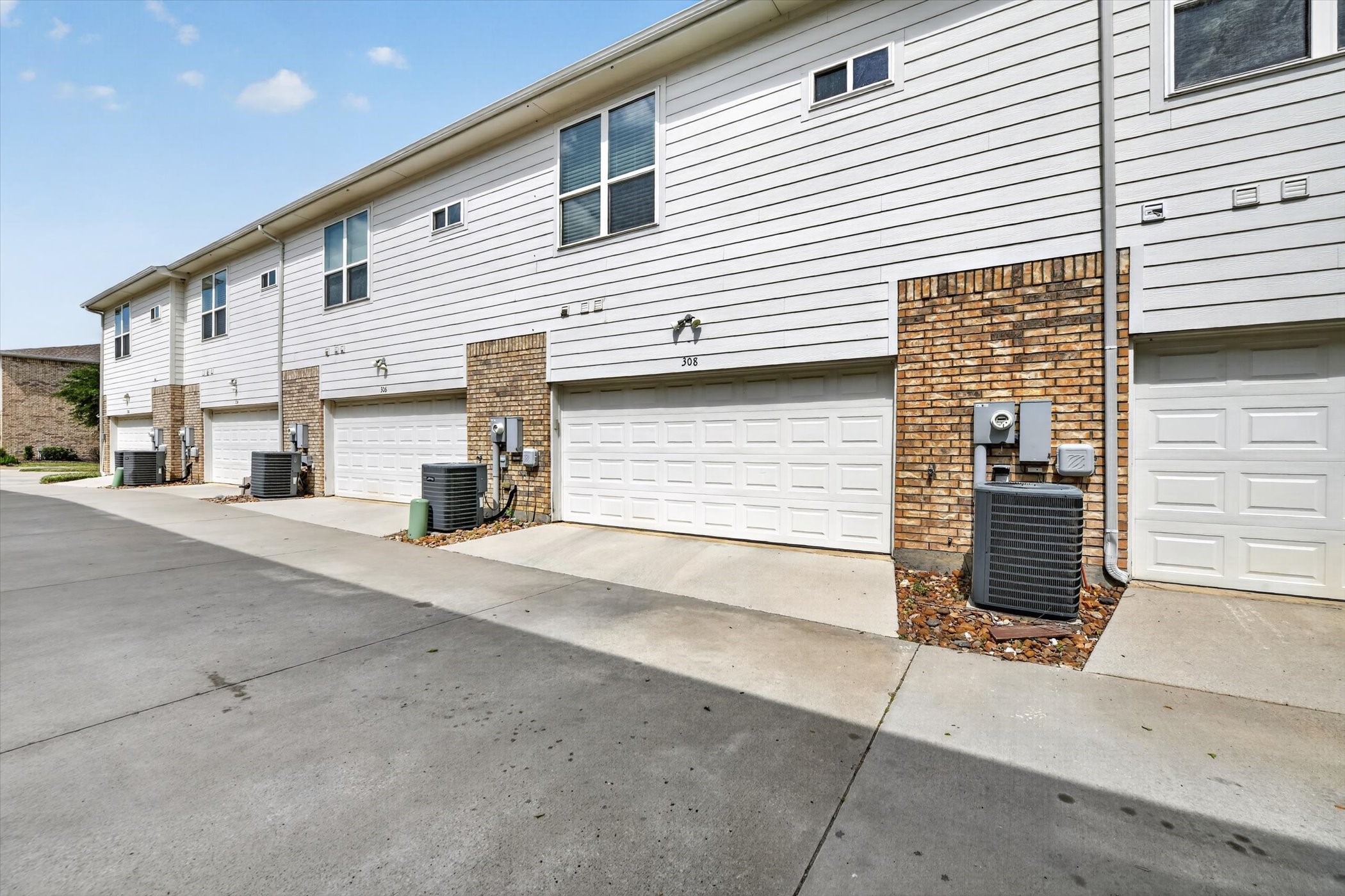 308 Lily Lane Lewisville TX 75057