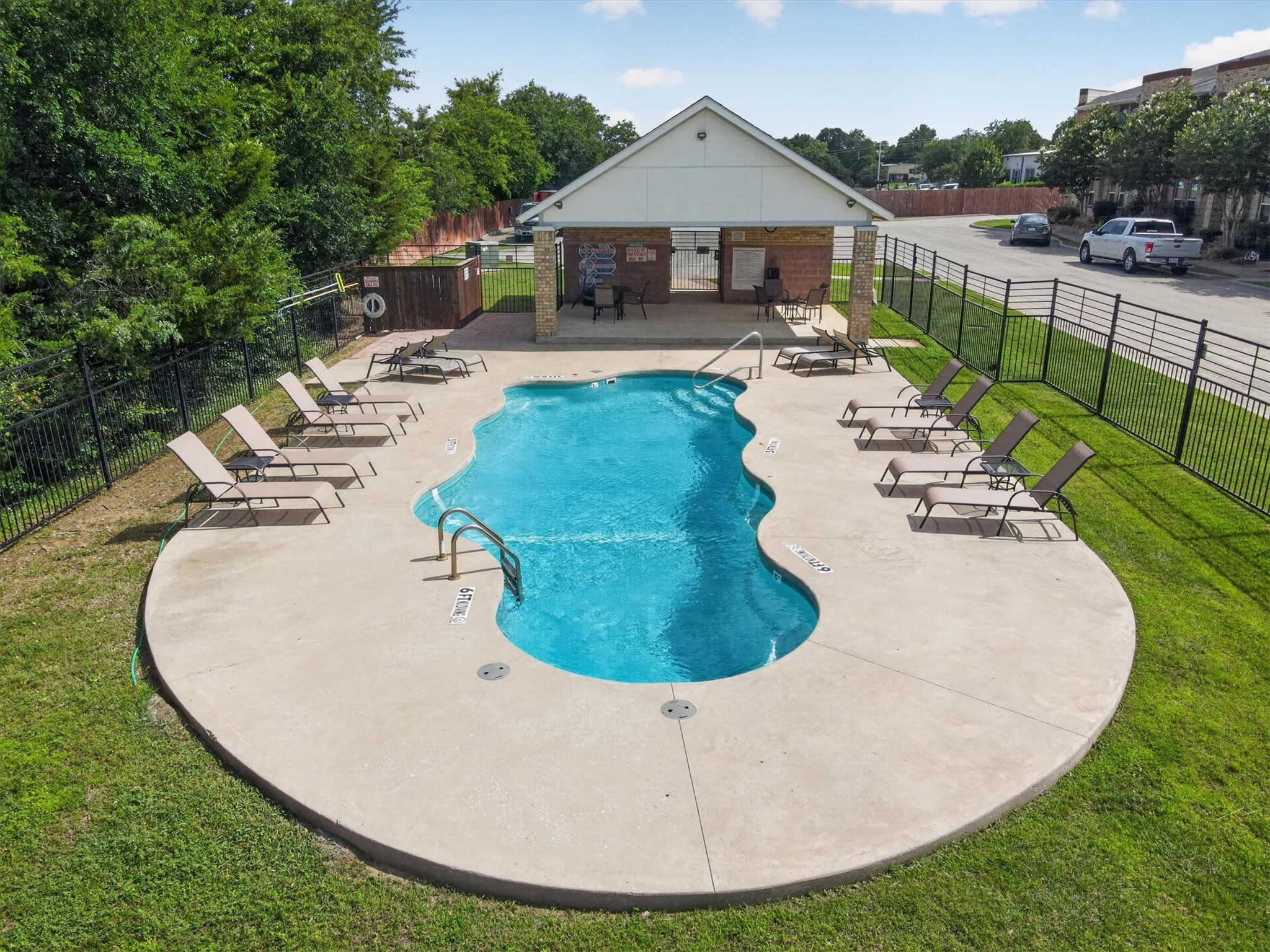 308 Lily Lane Lewisville TX 75057