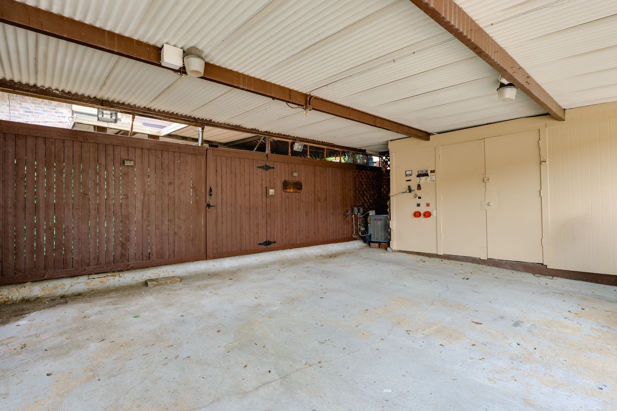2325 Overland Lane Arlington TX 76014