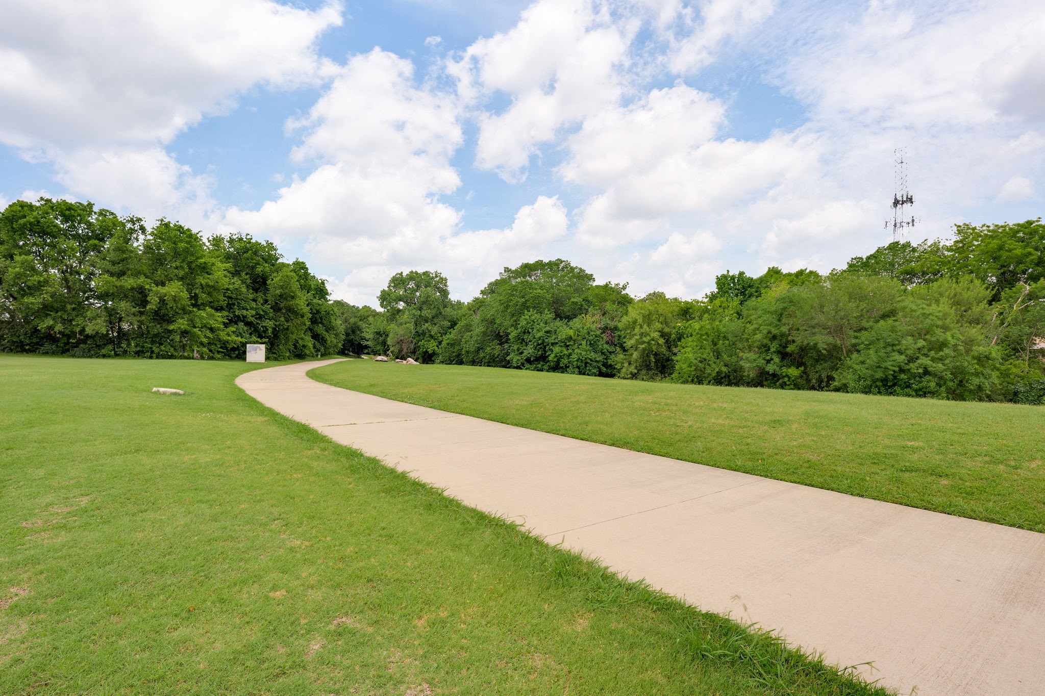 2325 Overland Lane Arlington TX 76014