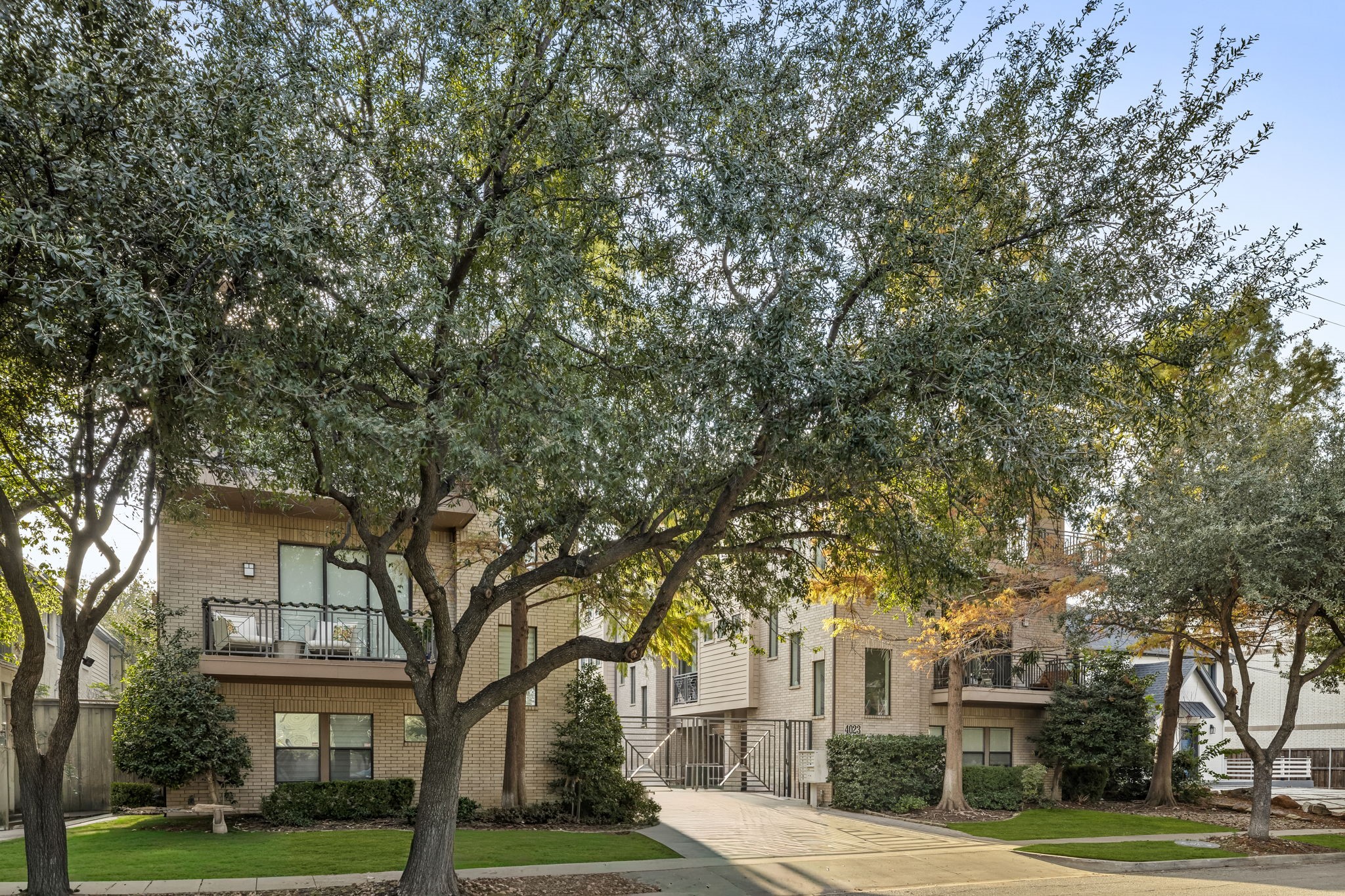 4023 Rawlins Street Dallas TX 75219