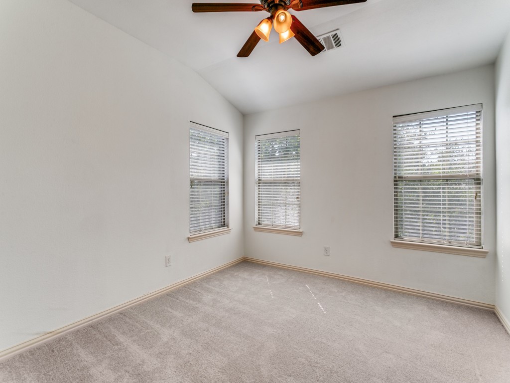 1475 Chase Lane Irving TX 75063