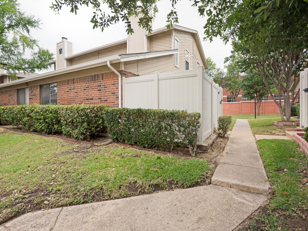 2240 Tarpley Road Carrollton TX 75006