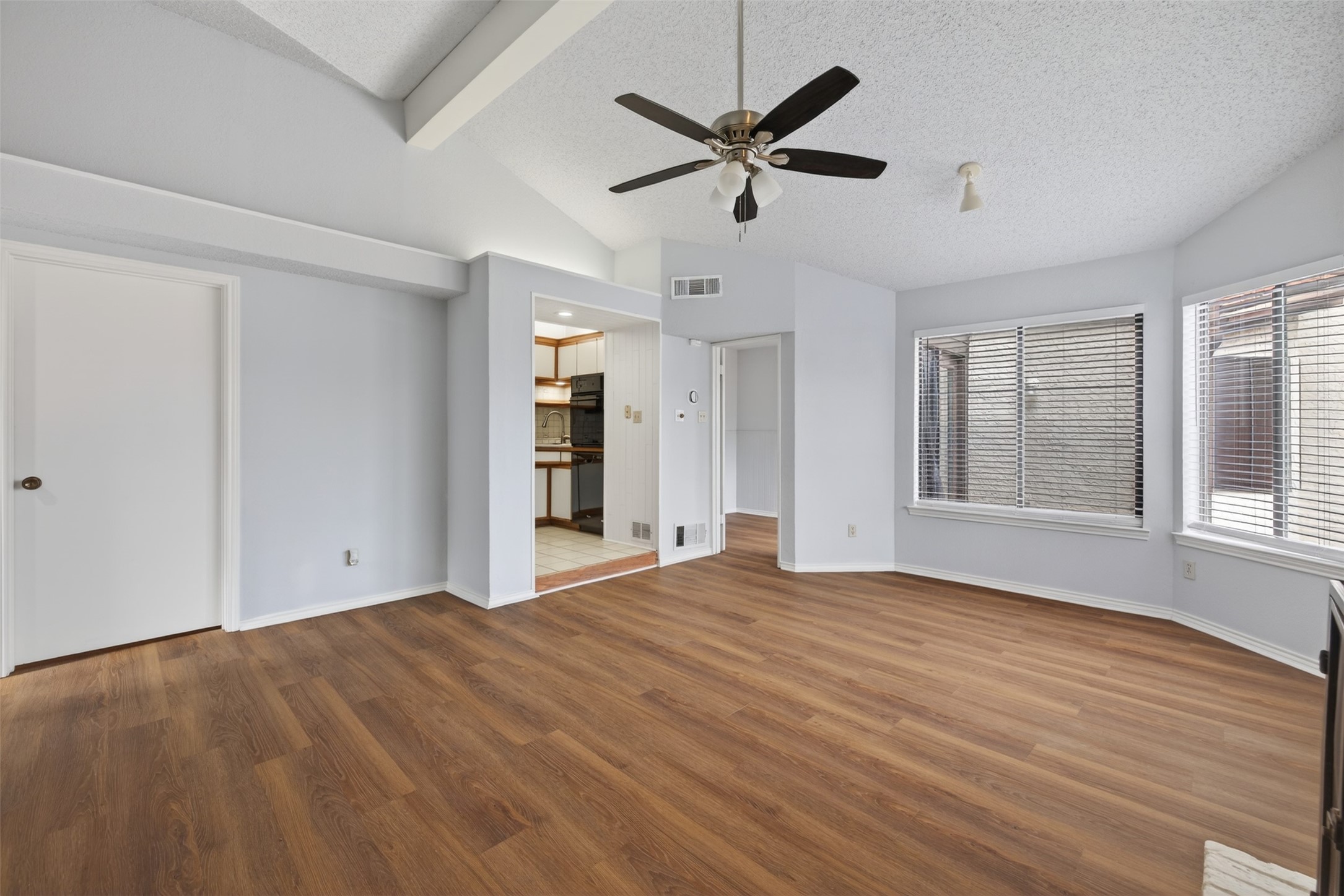 18040 Midway Road Dallas TX 75287