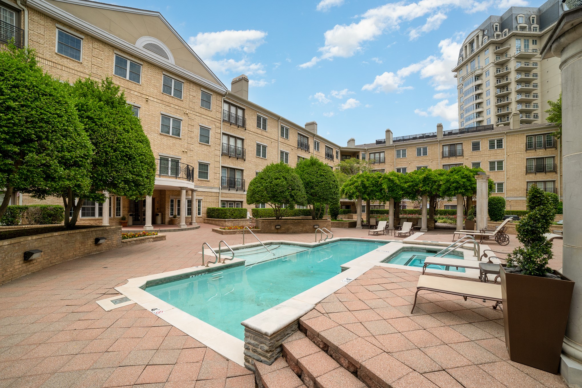 3400 Welborn Street Dallas TX 75219
