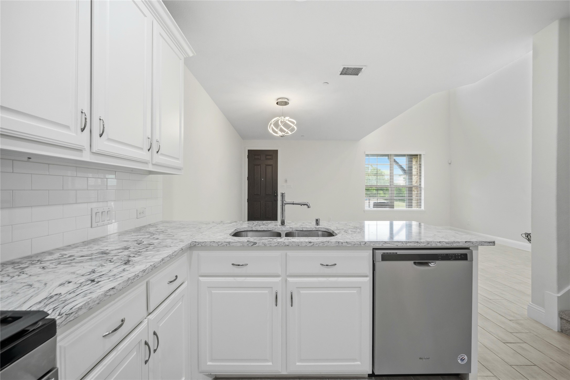2610 Dodson Street Garland TX 75042