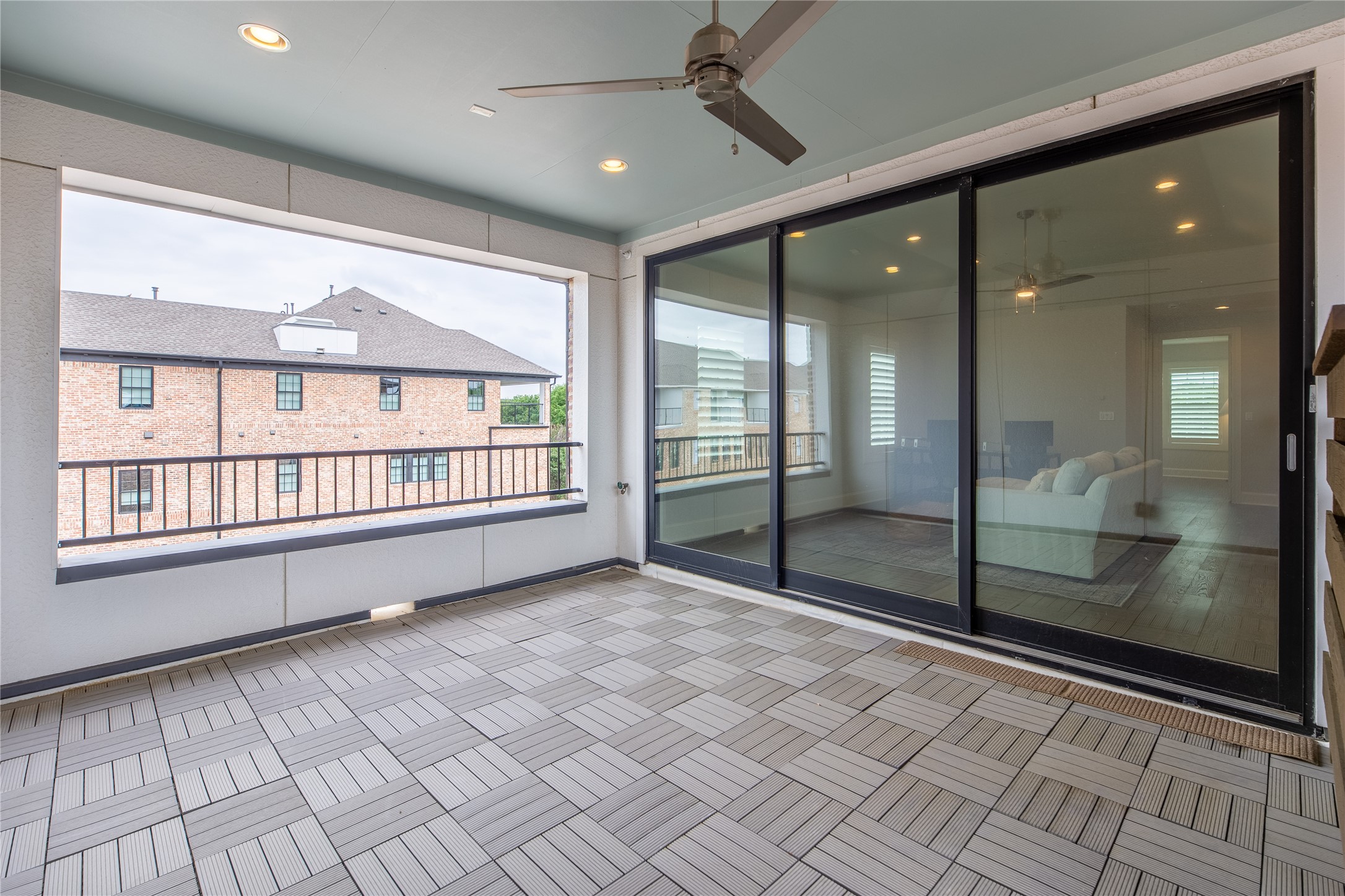 14948 Oak Street Addison TX 75001