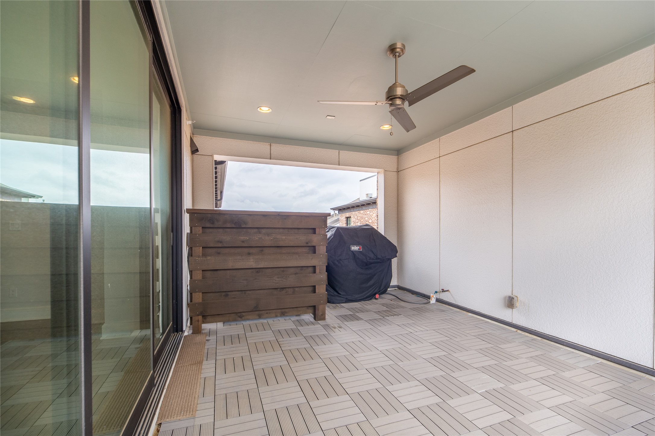 14948 Oak Street Addison TX 75001