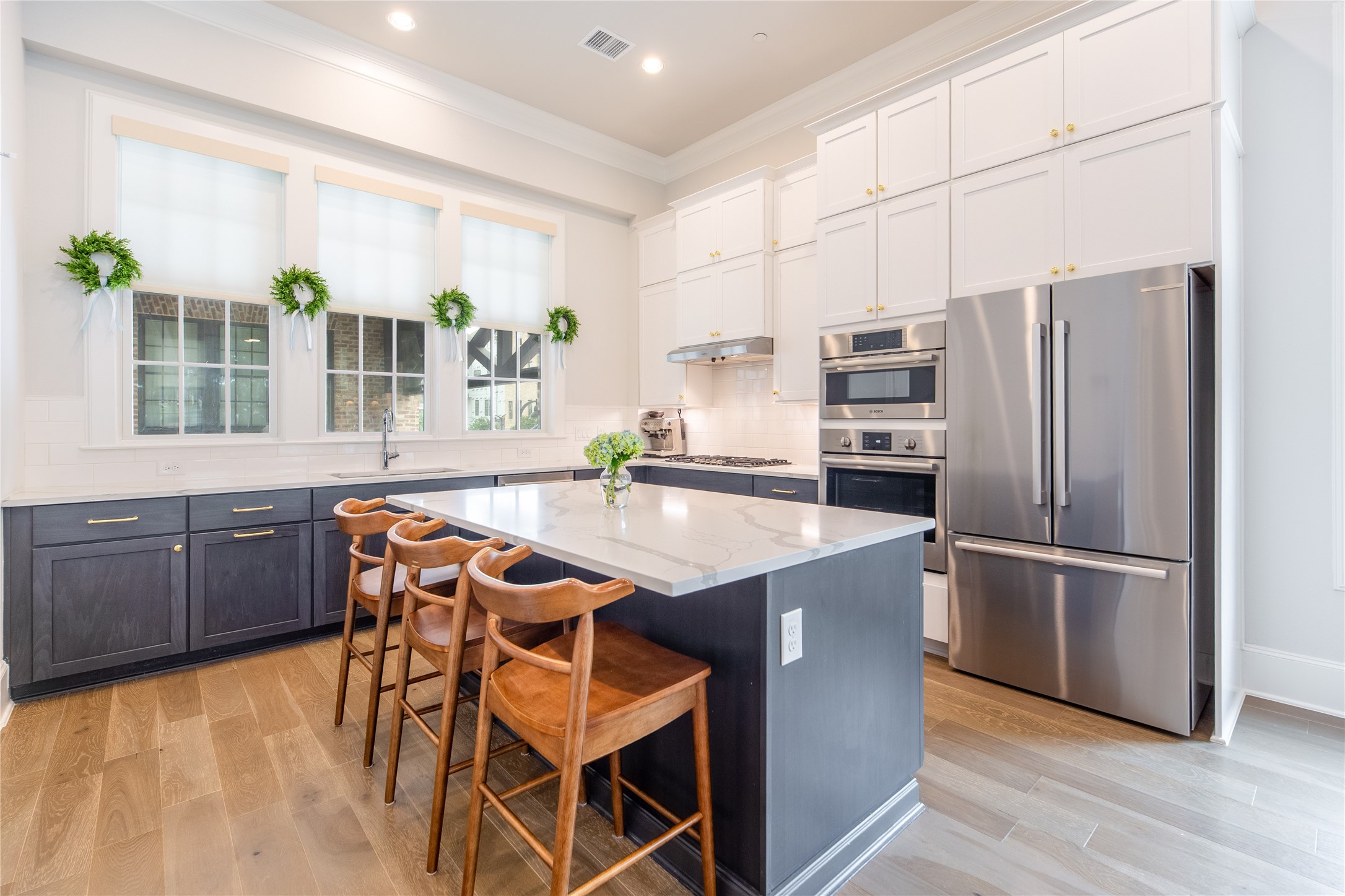 14948 Oak Street Addison TX 75001