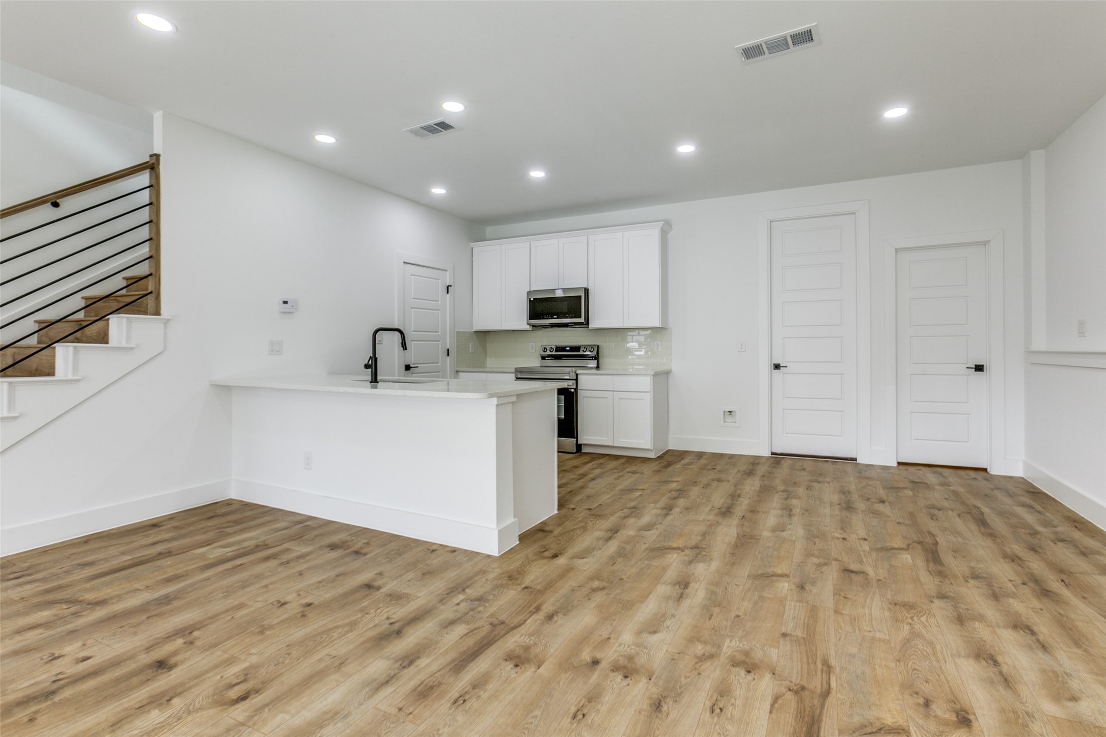 9475 Timberleaf Drive Dallas TX 75243