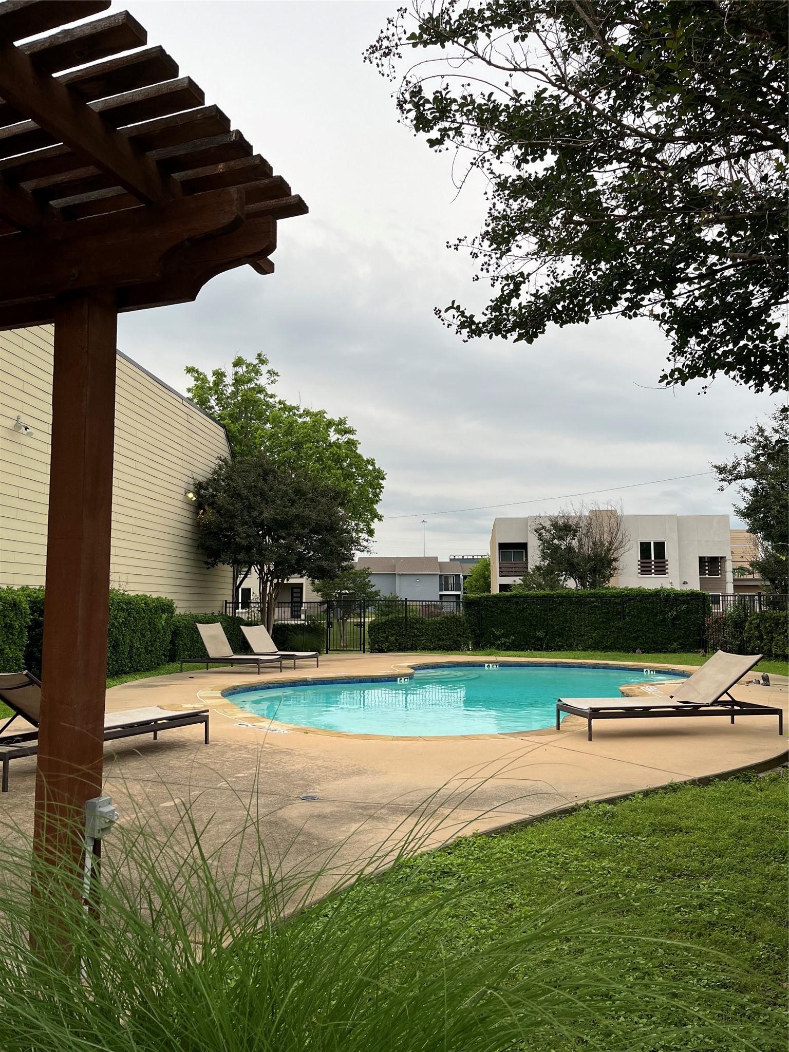 9475 Timberleaf Drive Dallas TX 75243