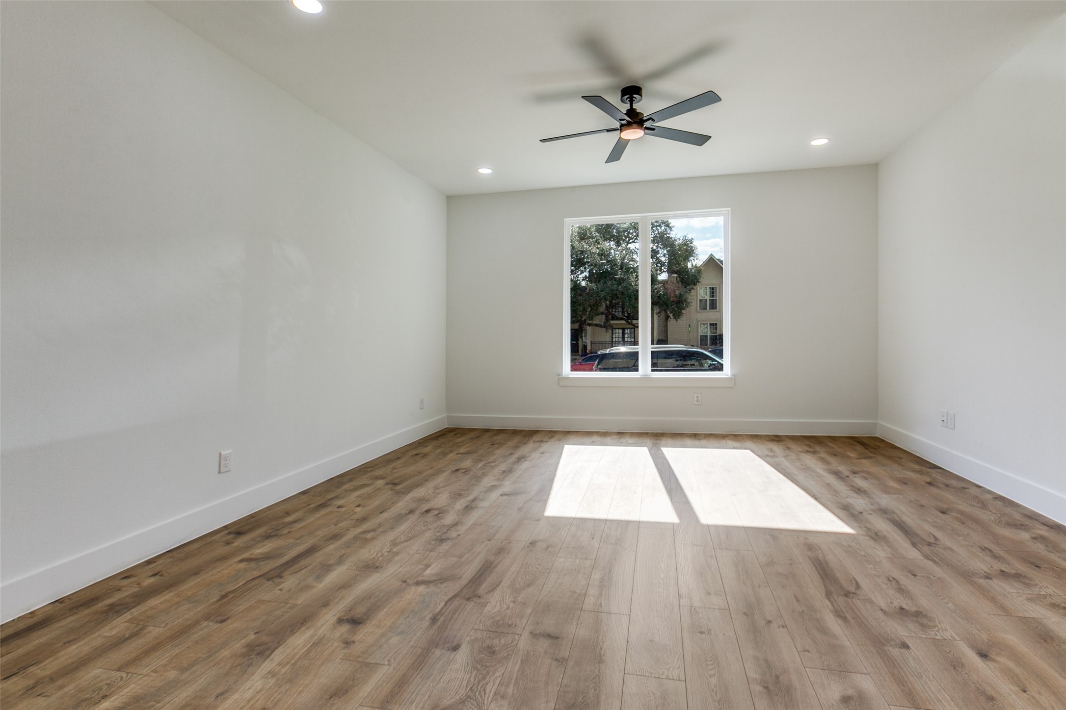9475 Timberleaf Drive Dallas TX 75243