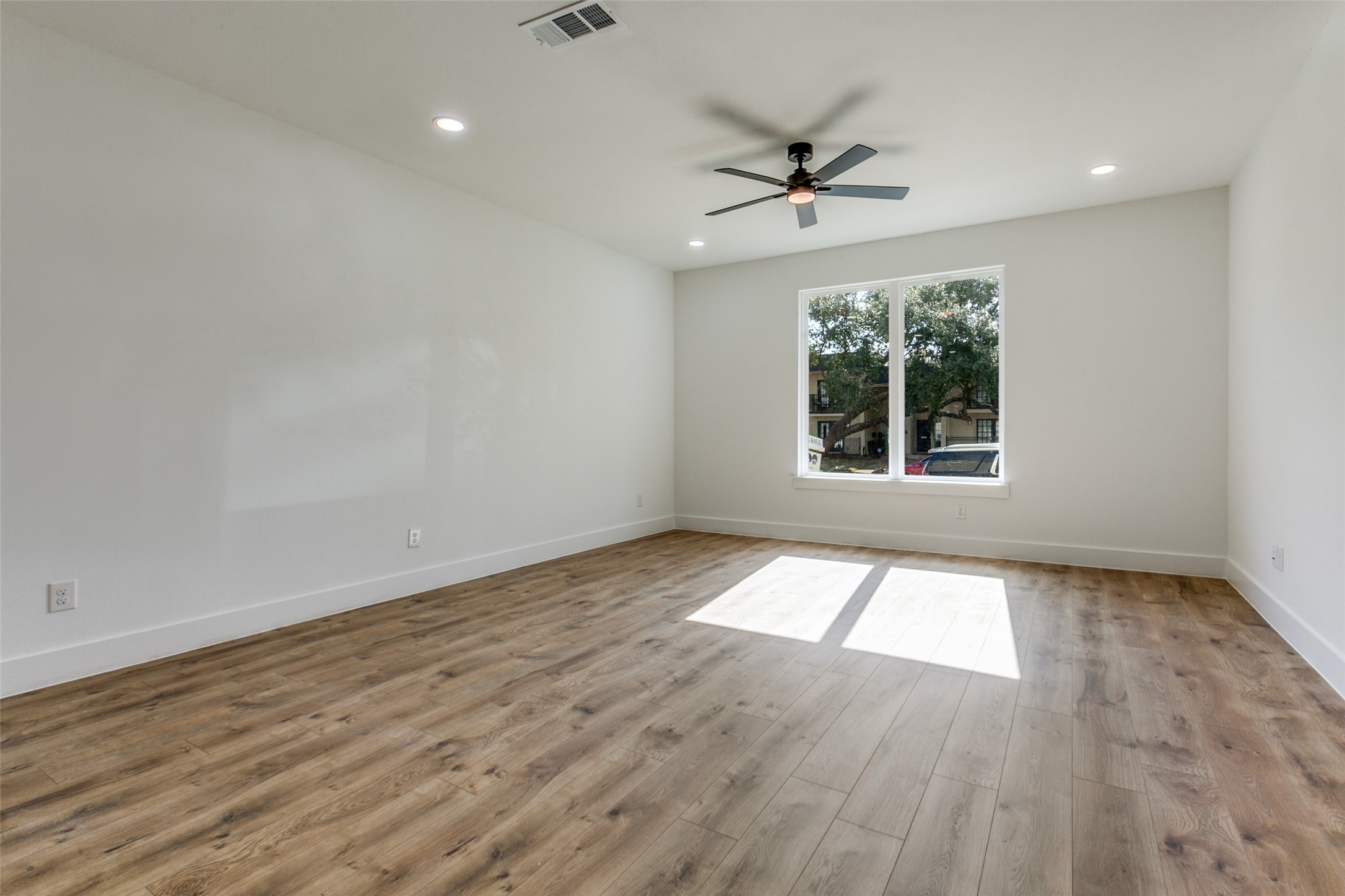 9475 Timberleaf Drive Dallas TX 75243