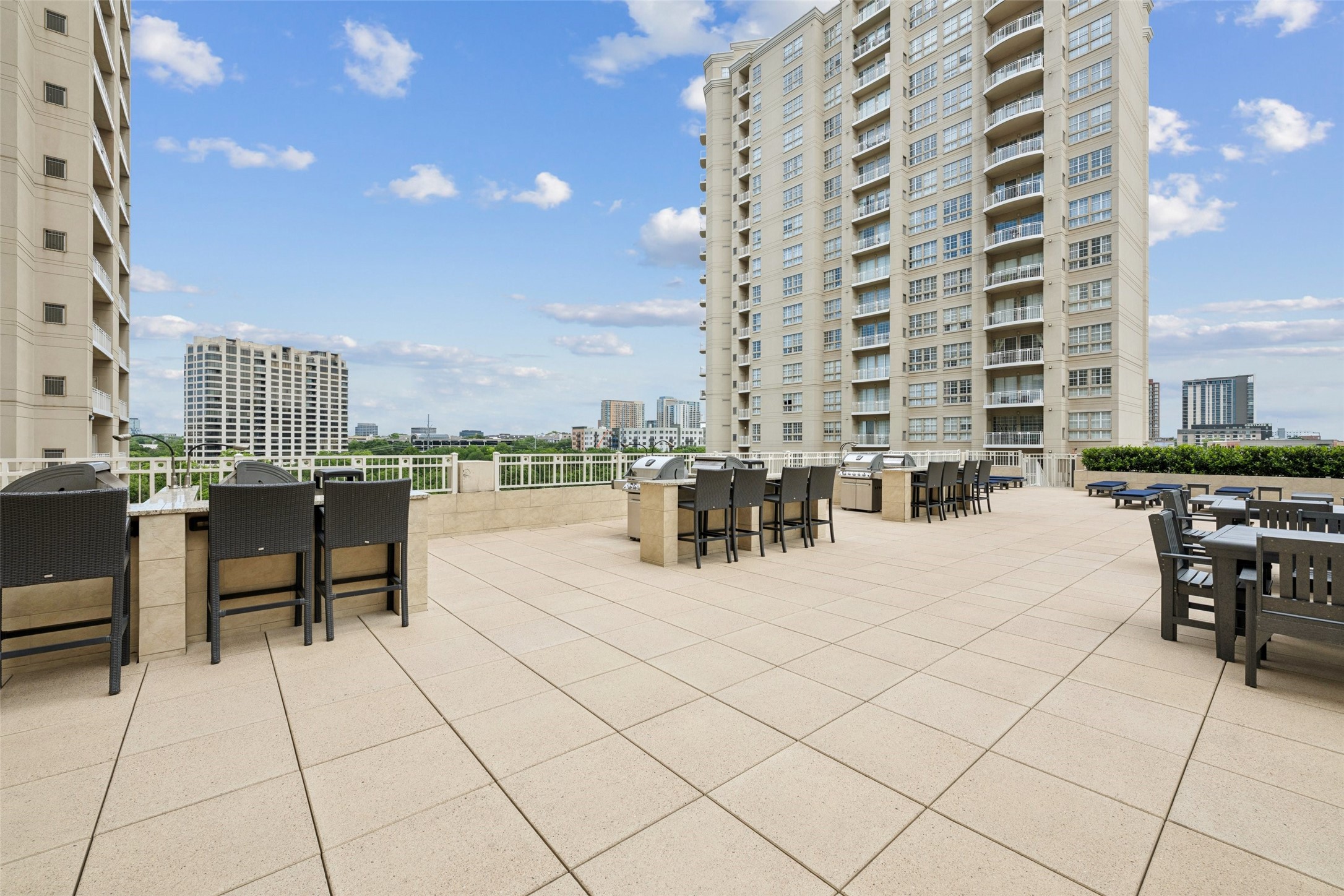 3225 Turtle Creek Boulevard Dallas TX 75219