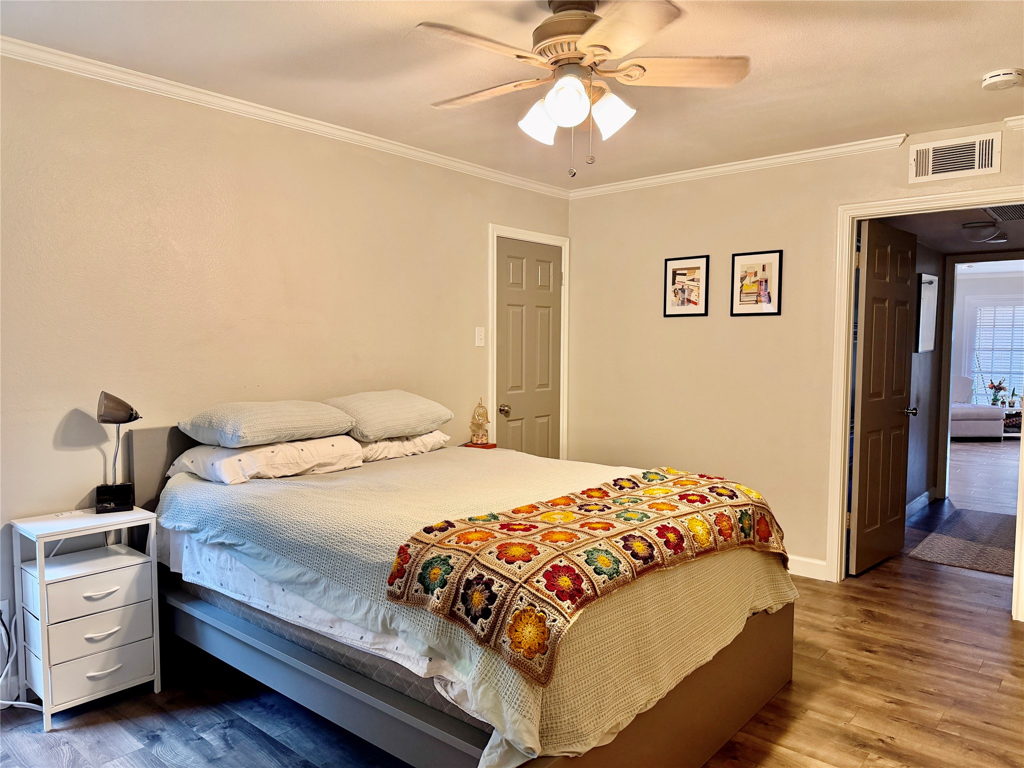 16301 Ledgemont Lane Addison TX 75001