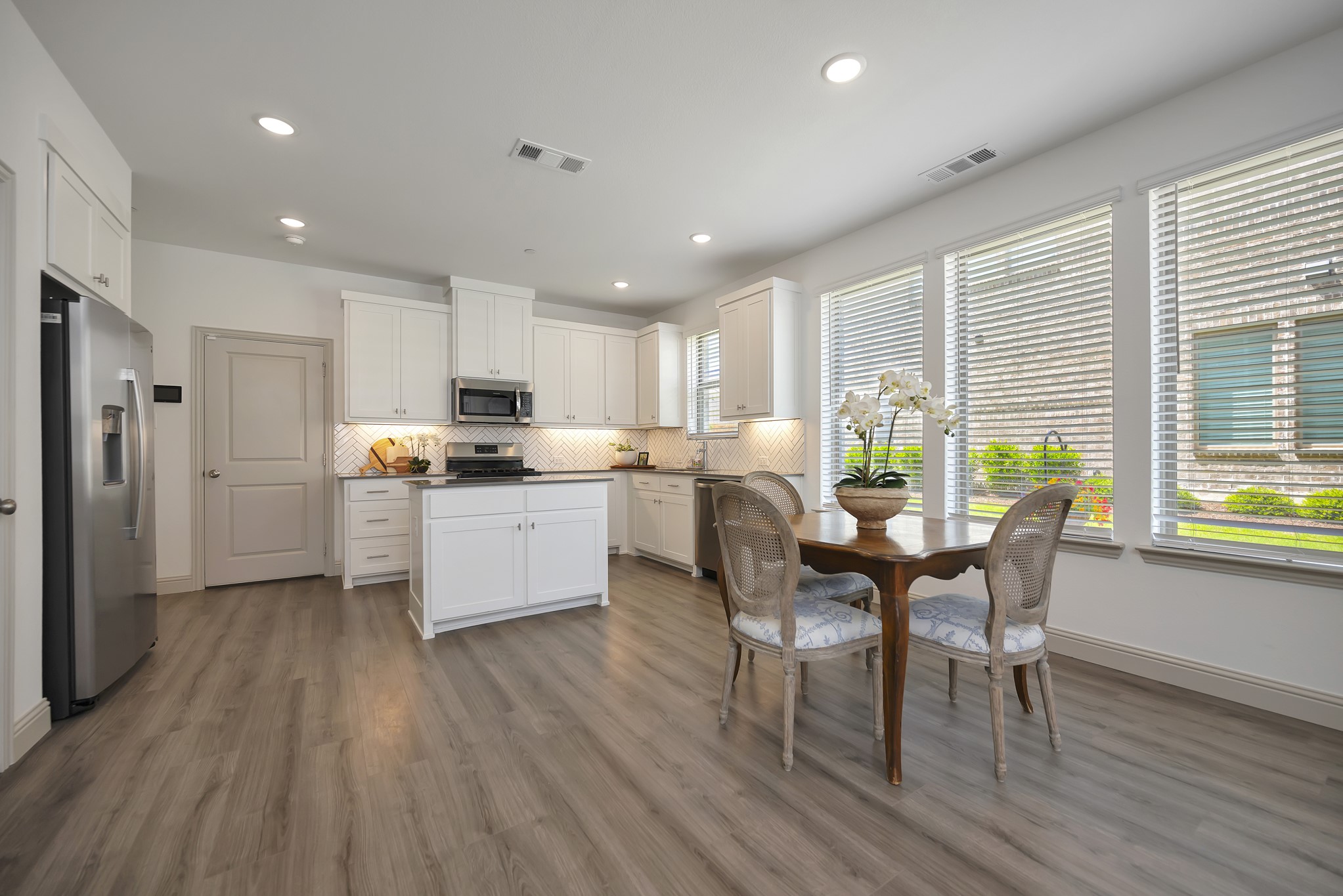 425 Parkside Drive Argyle TX 76226