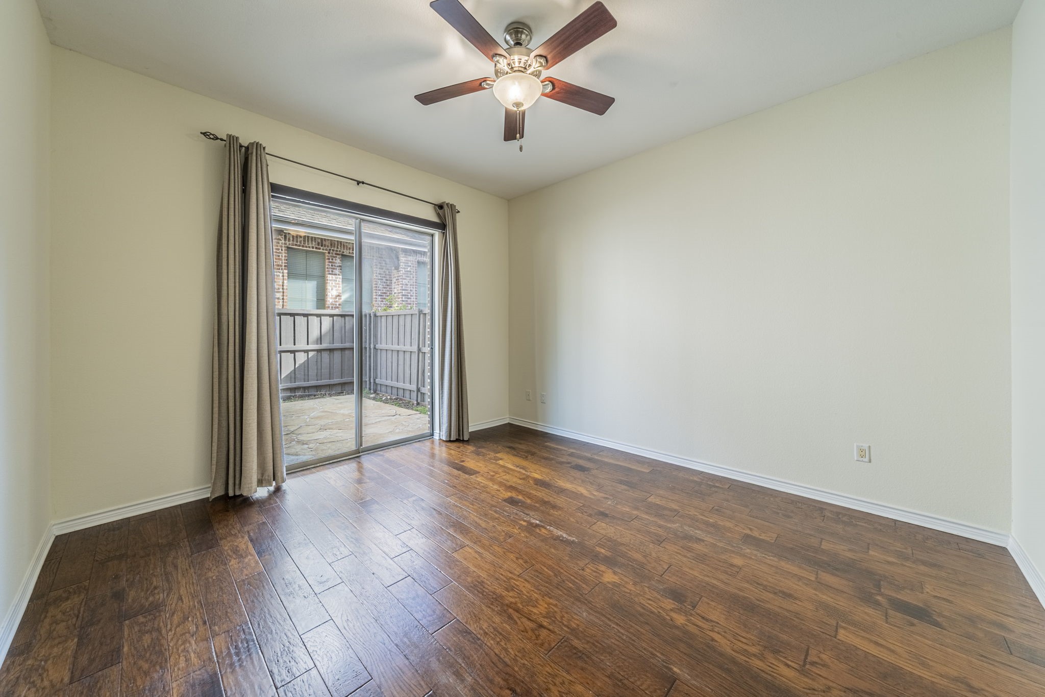 2202 Shady Vista Richardson TX 75080