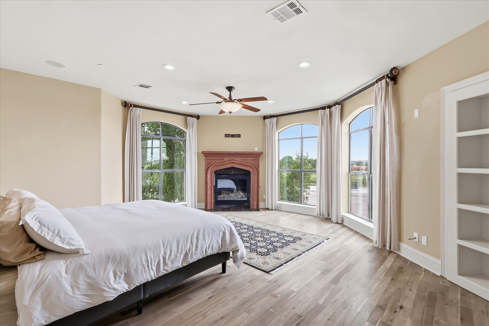 410 Mills Street Fort Worth TX 76102