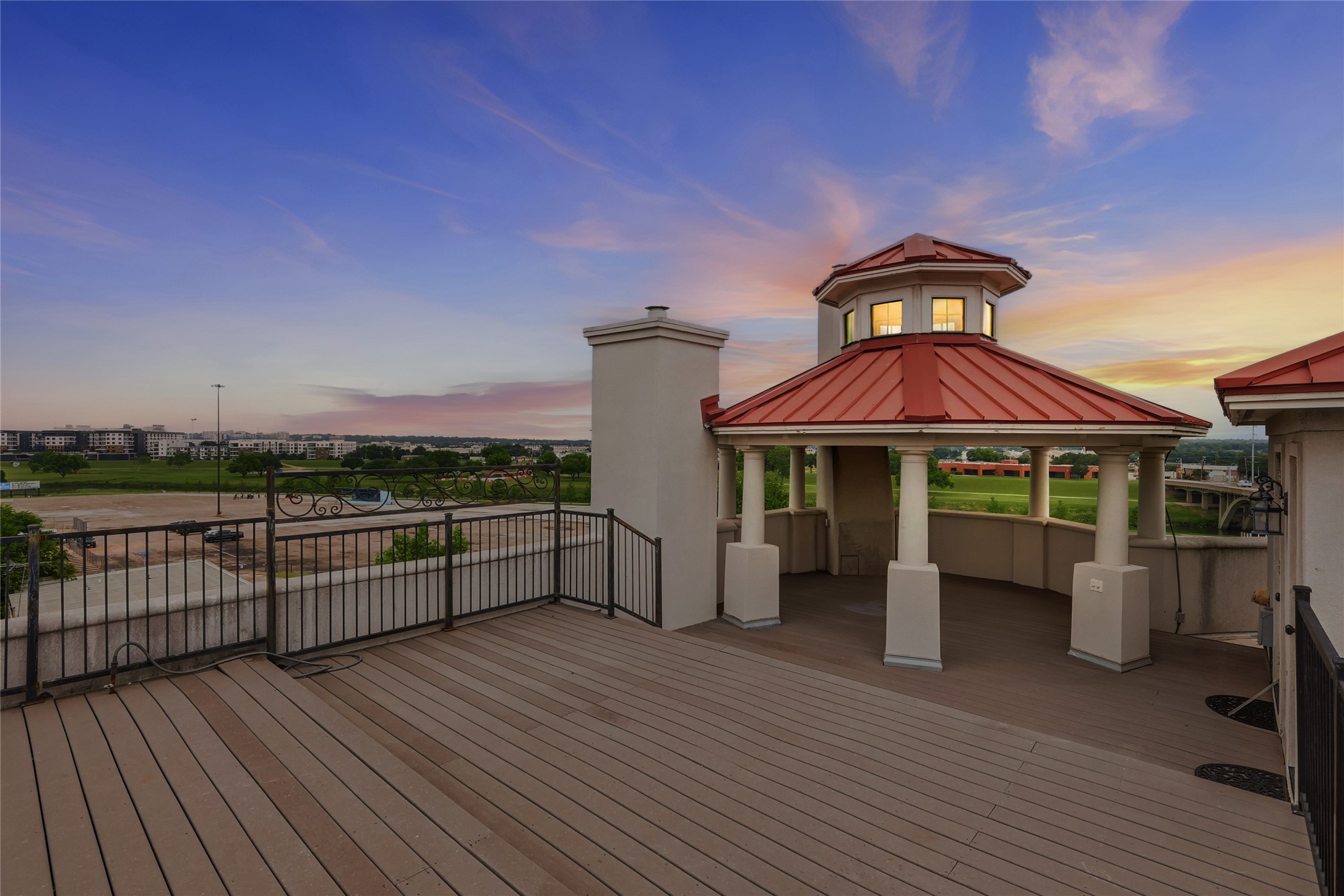 410 Mills Street Fort Worth TX 76102