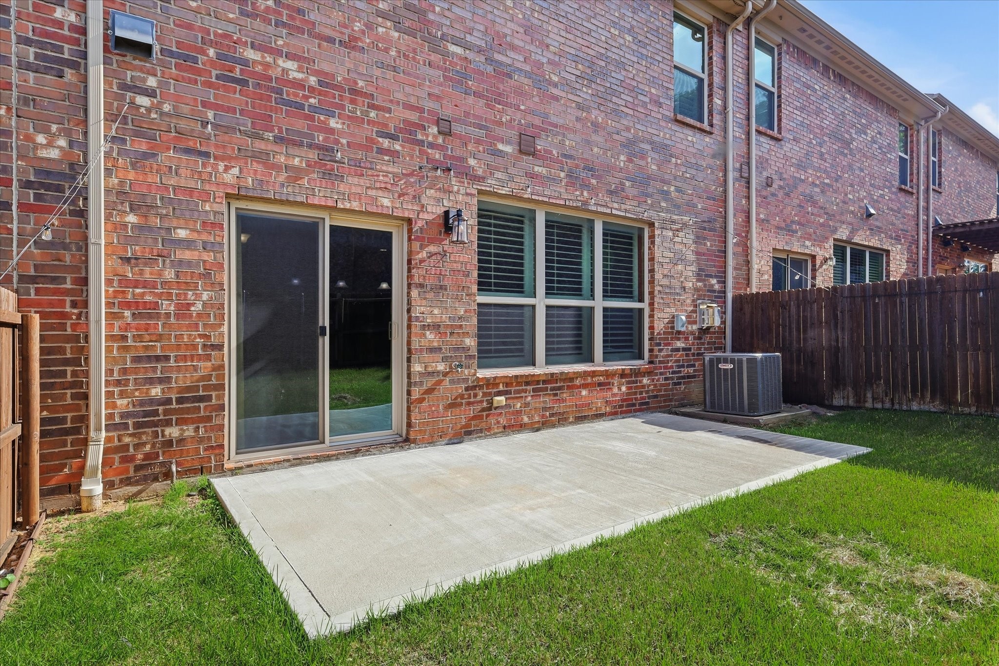 399 Dublin Street Lewisville TX 75067