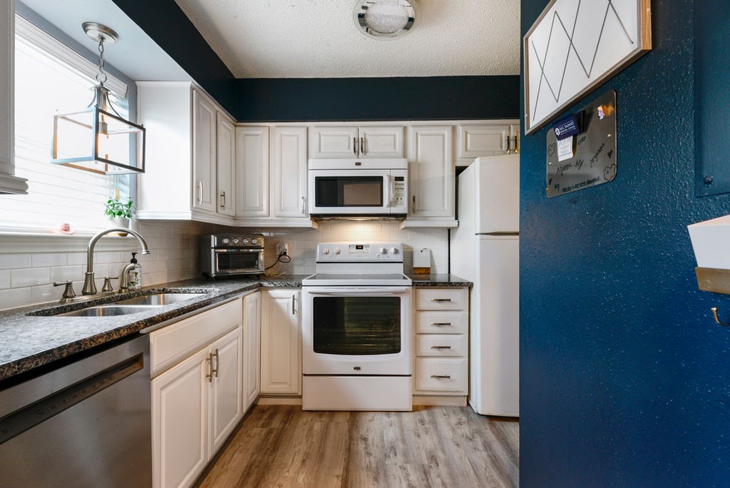 933 Roaring Springs Road Fort Worth TX 76114