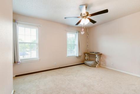 933 Roaring Springs Road Fort Worth TX 76114