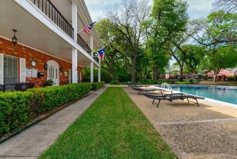933 Roaring Springs Road Fort Worth TX 76114