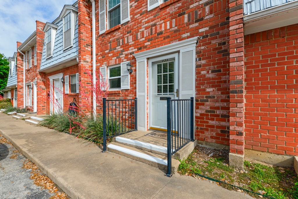 933 Roaring Springs Road Fort Worth TX 76114