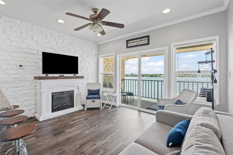 401 E Pearl Street Granbury TX 76048