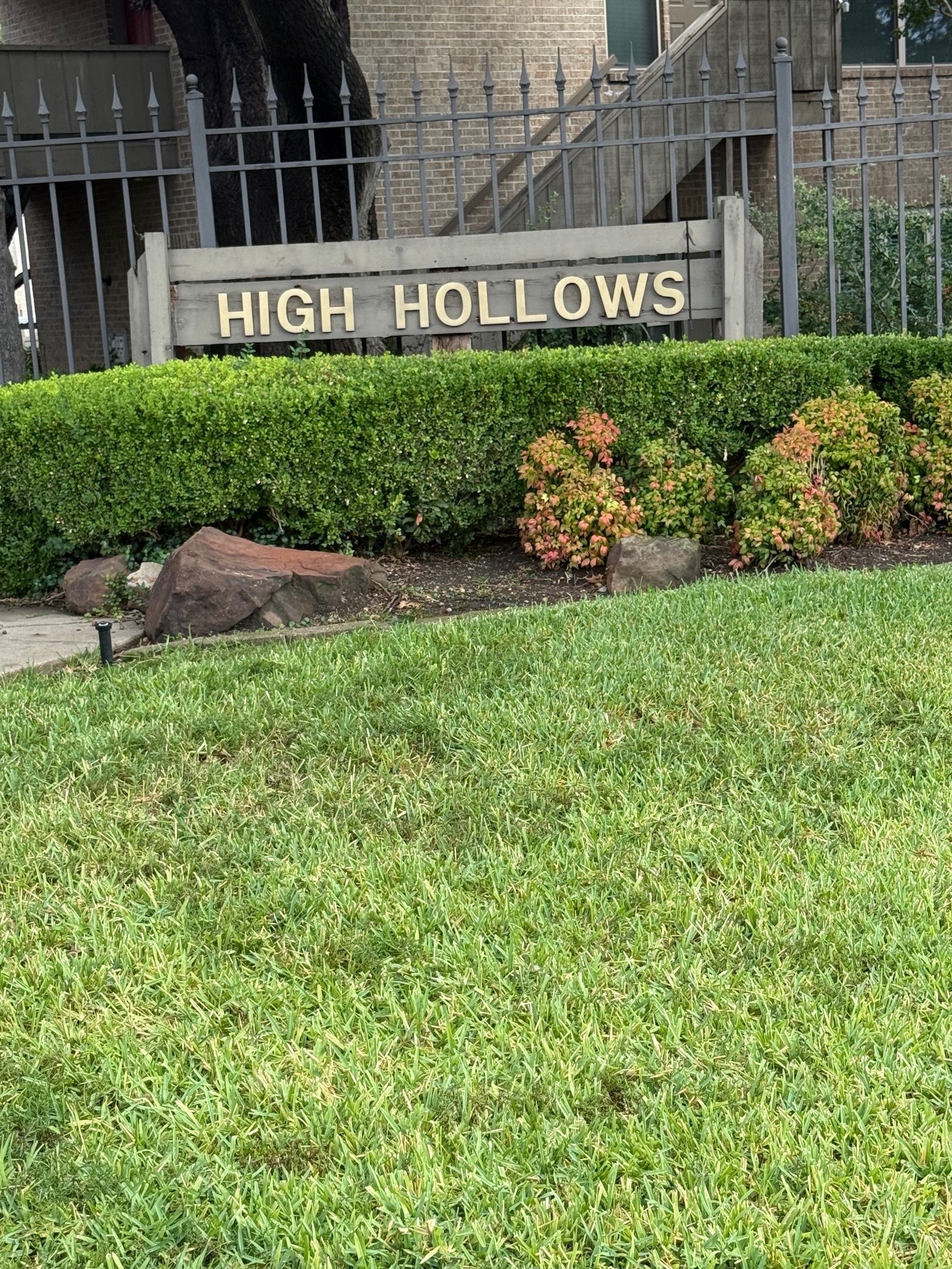 10440 High Hollows Drive Dallas TX 75230